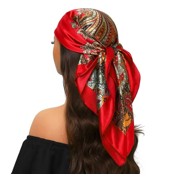 Accessories - Elegant Red Paisley Silk Scarf